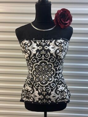 🌺White House Black Market Black, White & Beige. Strapless bone in Bustier 10